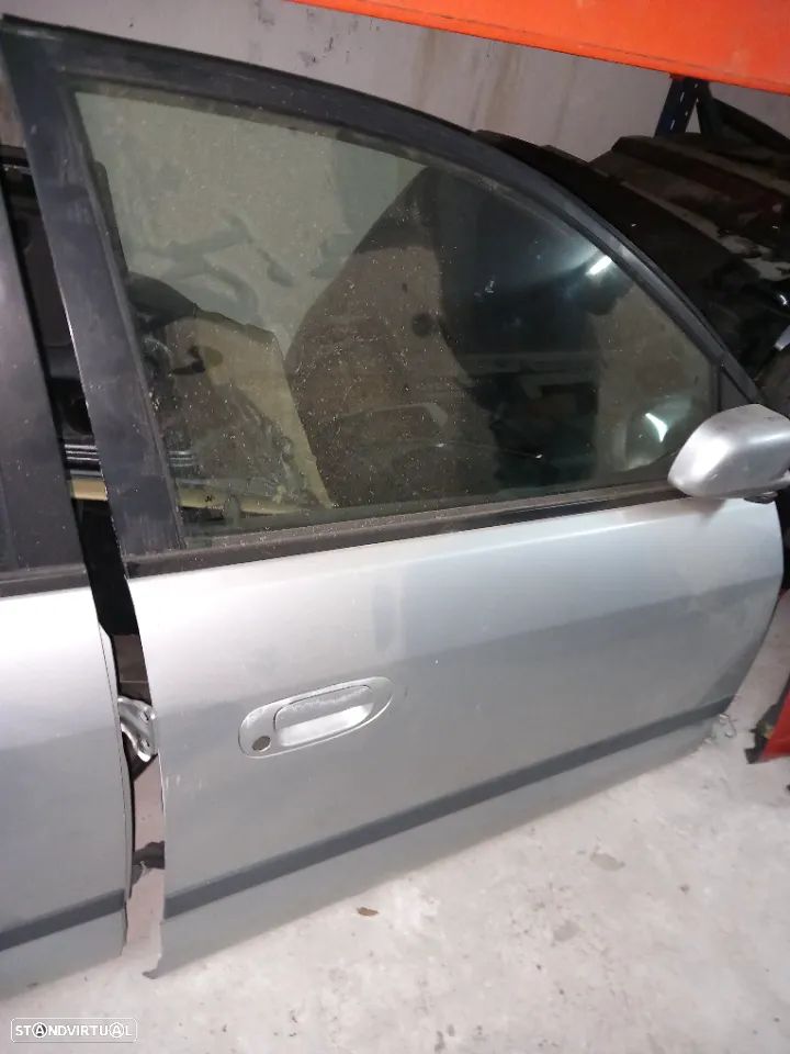 Portas completas lado condutor mitsubishi space star ano 2002 - 6