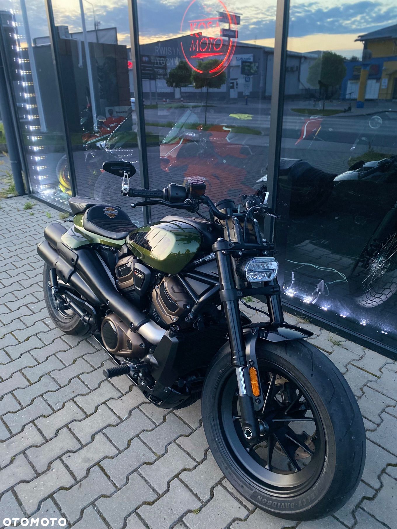 Harley-Davidson Sportster - 1
