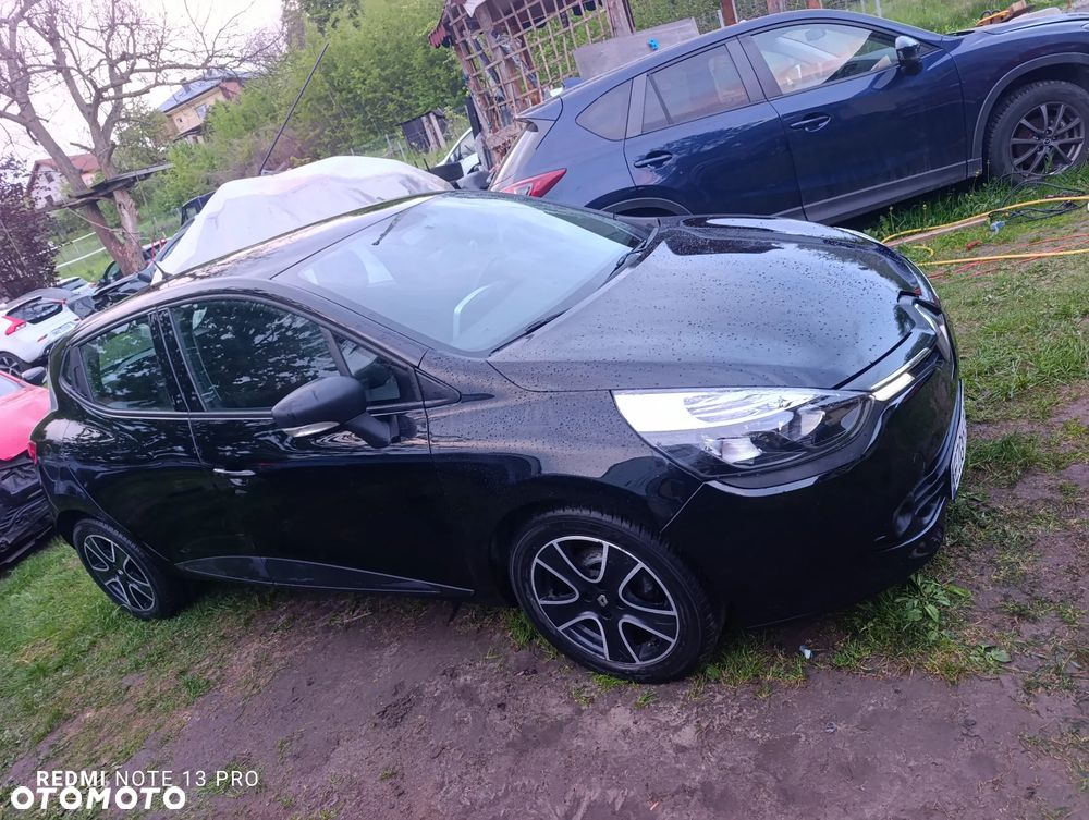 Renault Clio 1.2 16V 75 LIMITED - 9