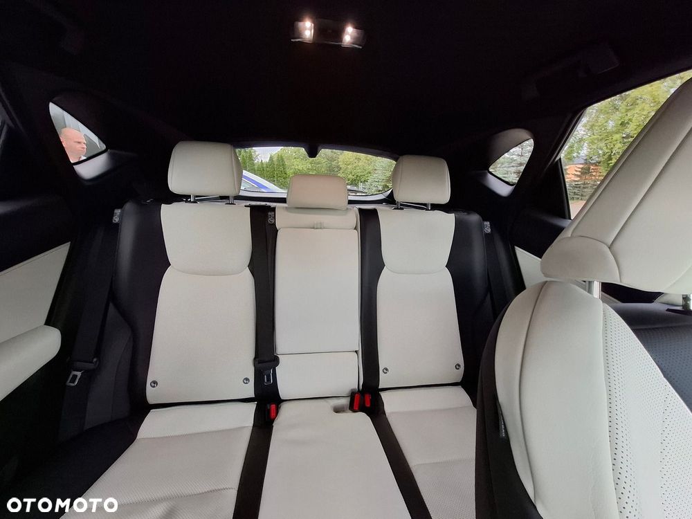 Lexus NX 350h F Sport AWD - 31