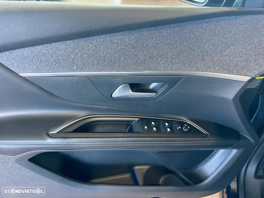 Peugeot 5008 1.2 PureTech Allure - 30