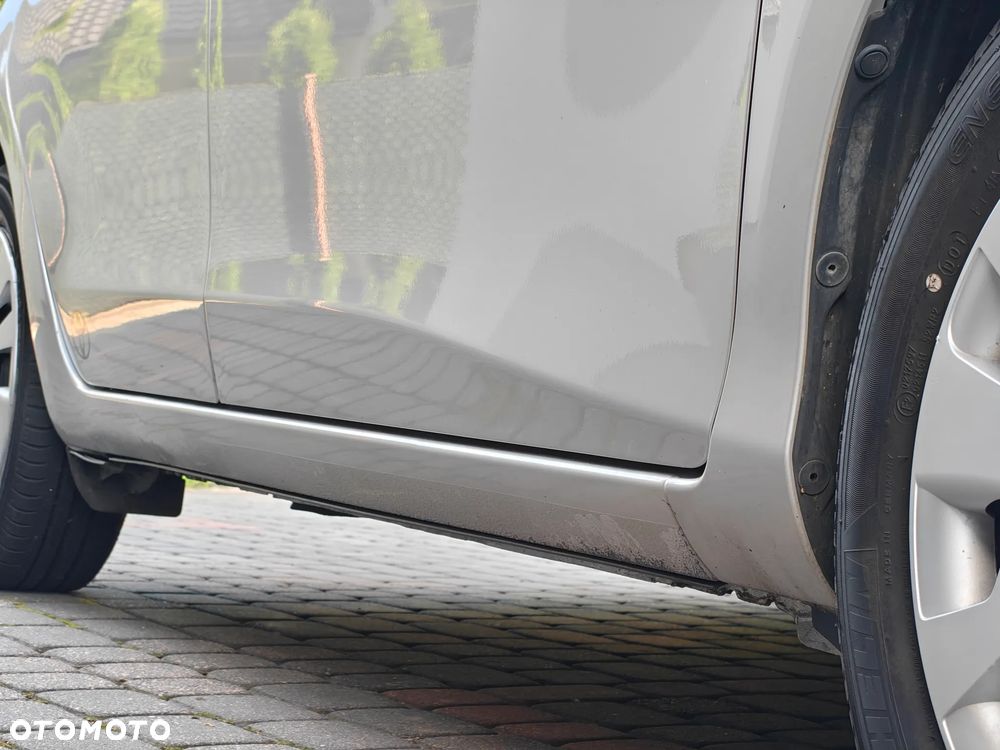 Toyota Yaris 1.0 Premium EU6 - 13