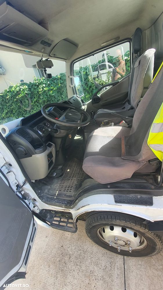 Renault MAXITY - 7
