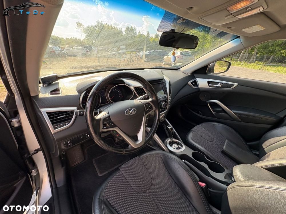 Hyundai Veloster 1.6 DCT Premium - 18