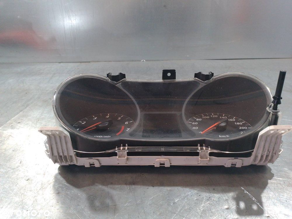 LICZNIK MITSUBISHI LANCER VIII  8100B361 1.8 16V - 6