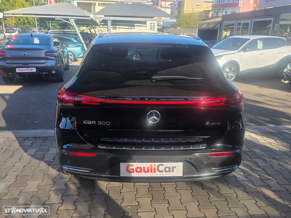 Mercedes-Benz EQA 300 4Matic Progressive - 8