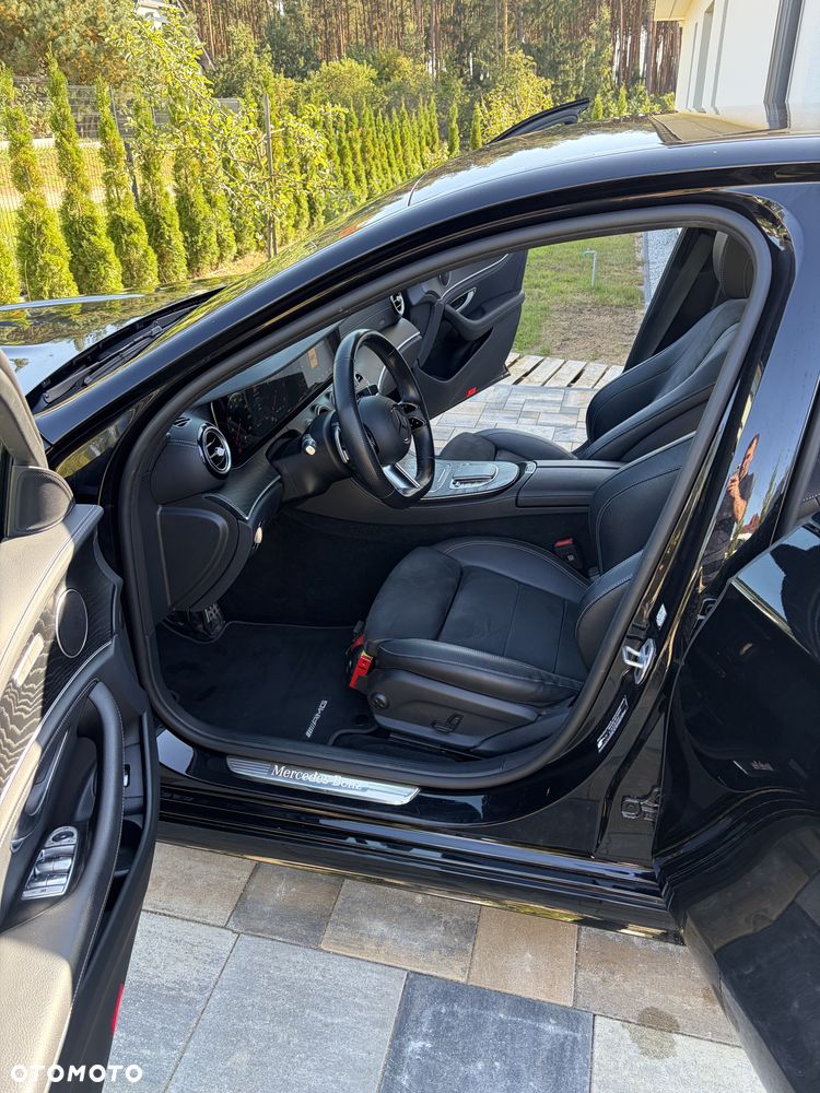 Mercedes-Benz Klasa E 220 d 4-Matic - 23