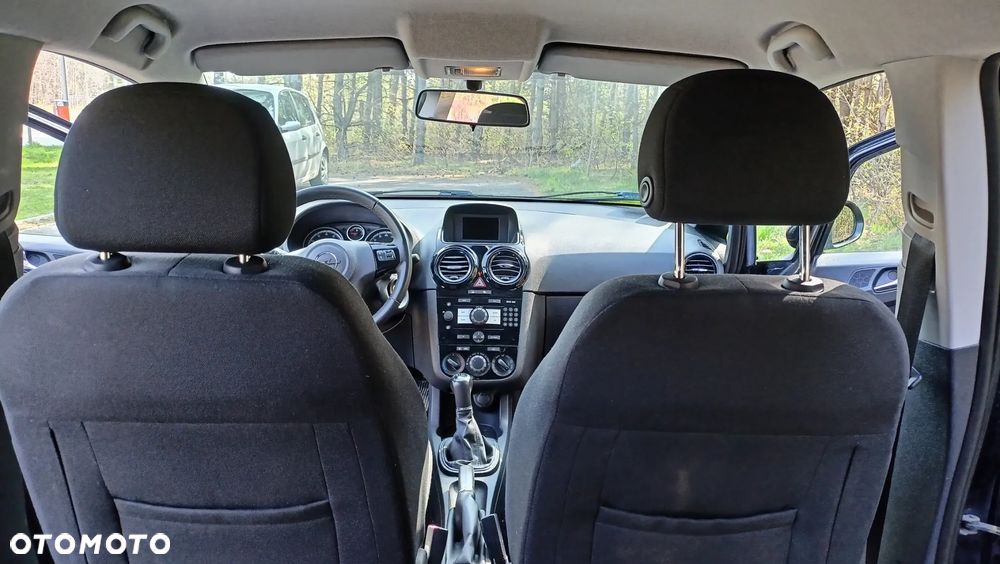 Opel Corsa 1.4 16V Edition - 9