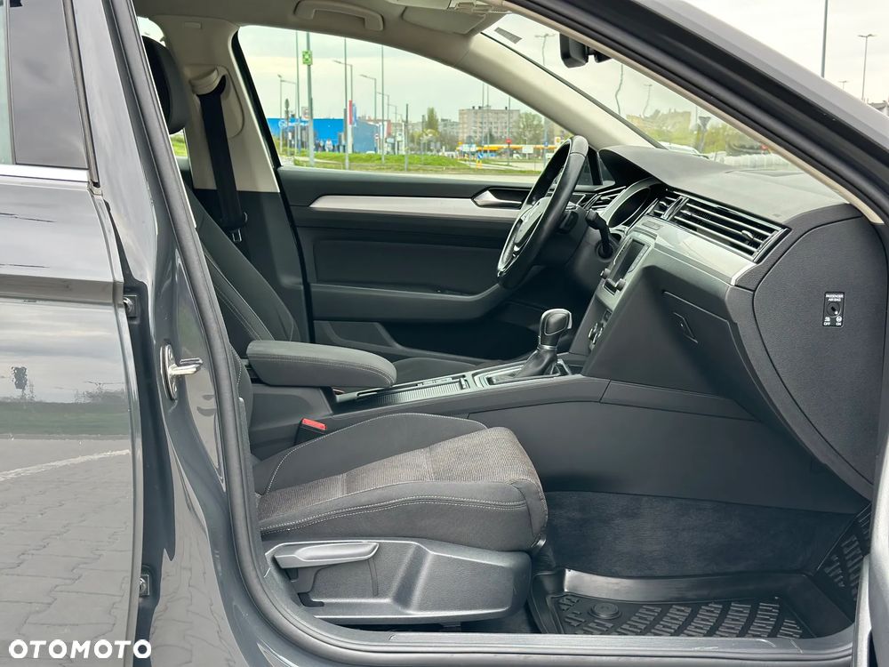 Volkswagen Passat 1.6 TDI (BlueMotion Technology) DSG Comfortline - 25
