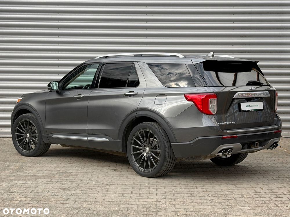 Ford Explorer EcoBoost Plug-in Hybrid ST-LINE - 3