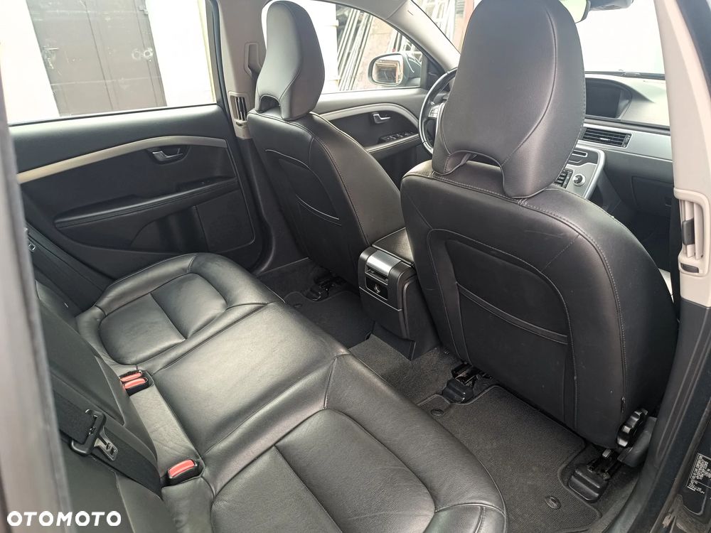 Volvo V70 D4 Summum - 14