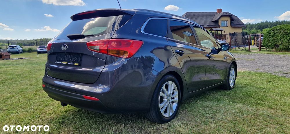 Kia Ceed 1.6 GDI Platinum Edition - 17