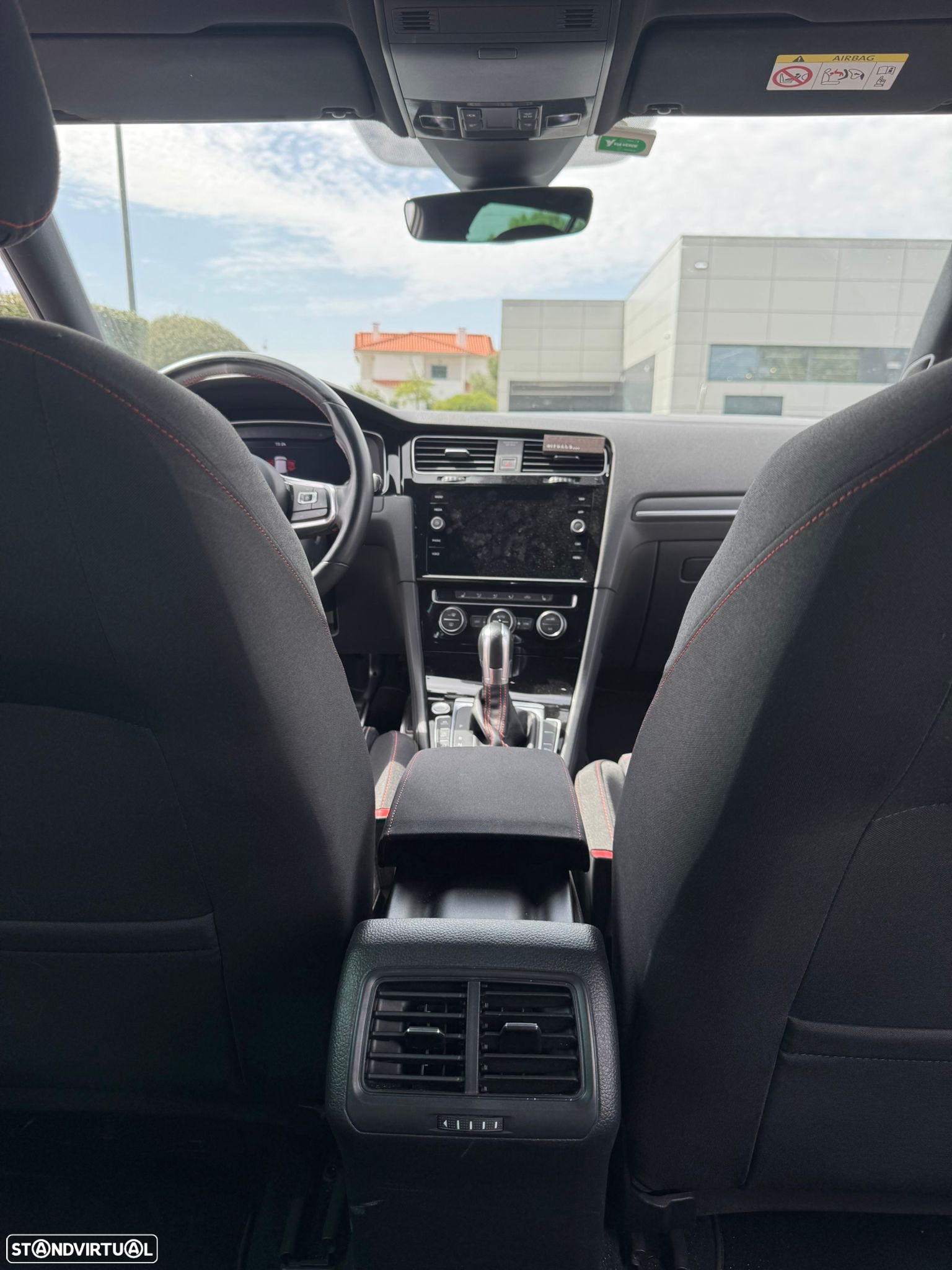 VW Golf 2.0 TSI GTI DSG Performance - 12
