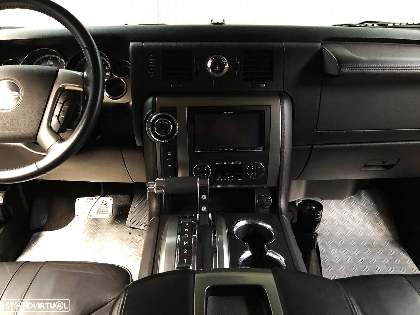 Hummer H2 6.2L V8 Supercharged Luxury - 27