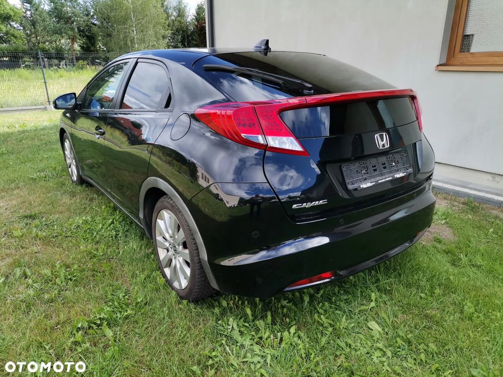 Honda Civic 1.8 Executive - 11