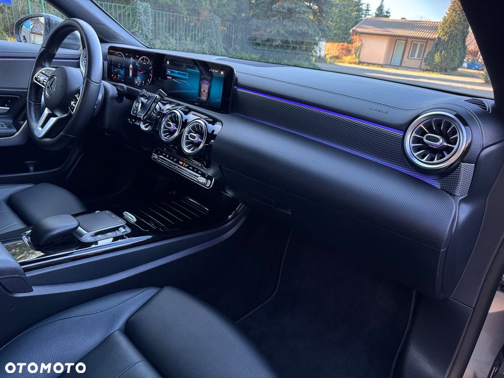 Mercedes-Benz CLA - 26