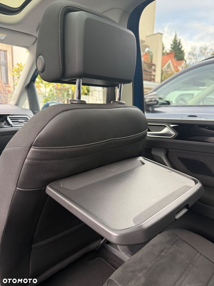 Volkswagen Touran - 17