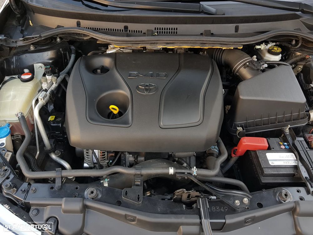 Toyota Auris Touring Sports 1.4 D-4D C.+P.Techo+P.Sport - 23