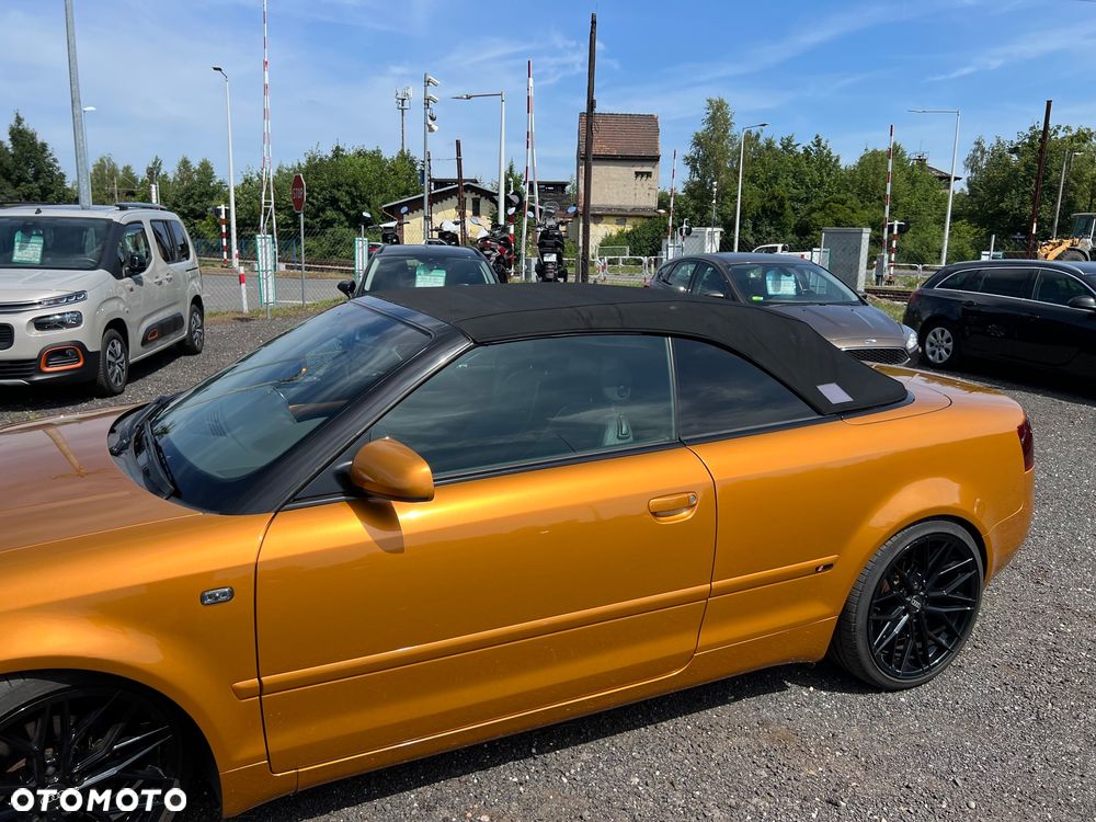 Audi A4 Cabrio 2.4 - 24