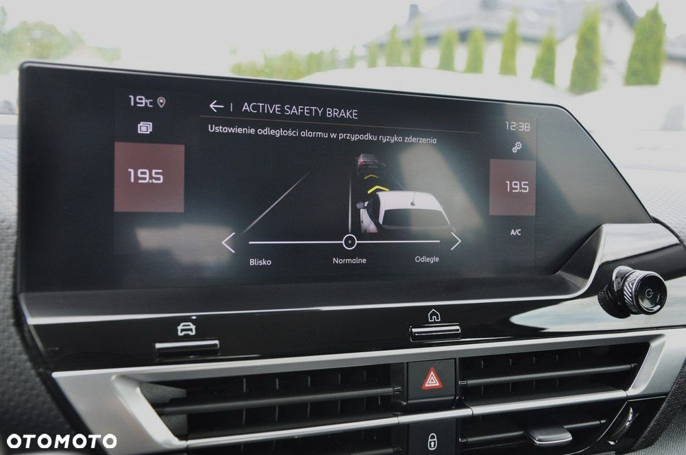 Citroën C4 1.2 PureTech Shine S&S - 27