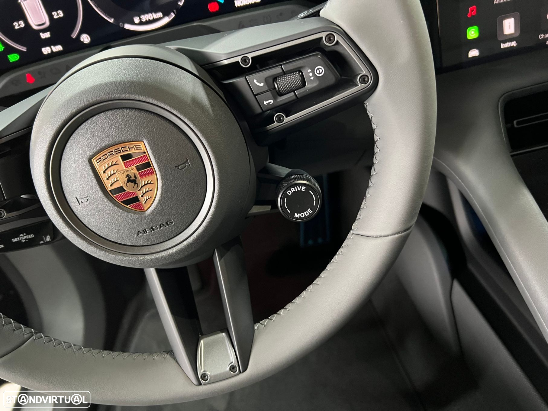 Porsche Taycan Sport Turismo - 24