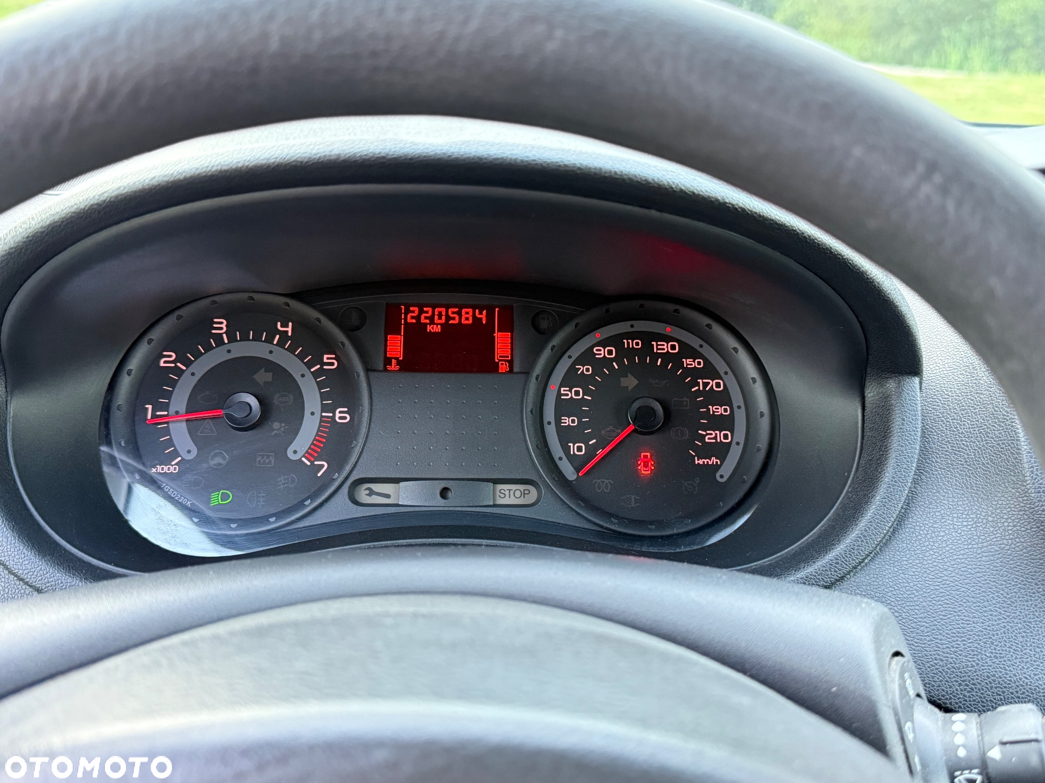 Renault Clio 1.2 16V Authentique - 16