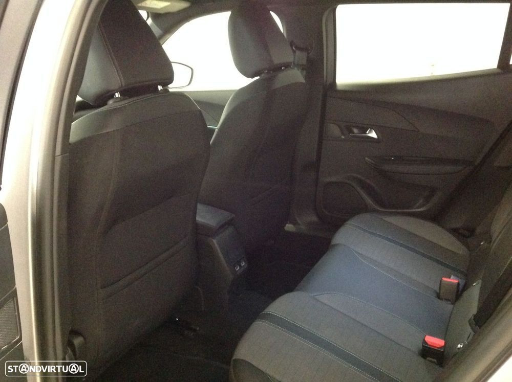 Peugeot 2008 1.2 PureTech Allure EAT8 - 16