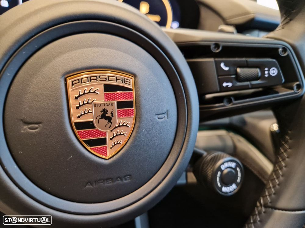 Porsche Panamera 4 E-Hybrid - 17