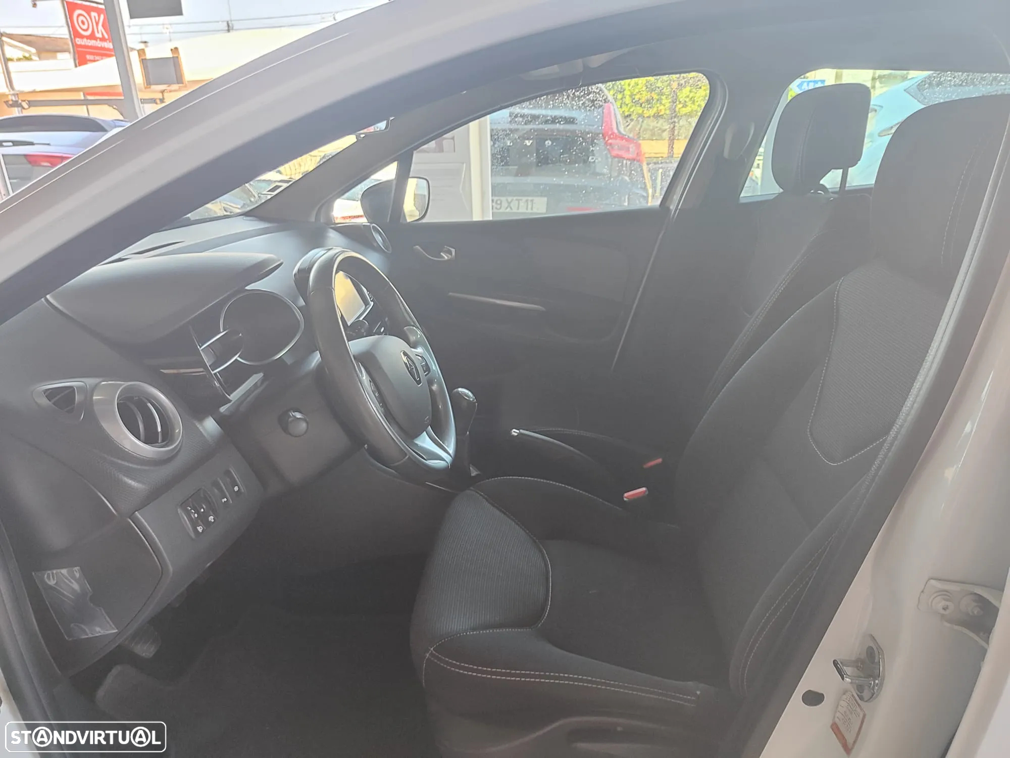 Renault Clio Sport Tourer 1.5 dCi Limited - 11