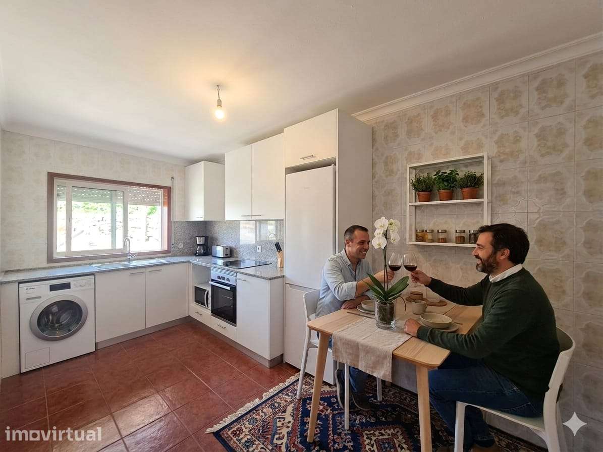 Andar moradia, numa propriedade de 4 habitações,  em Abragão, Penafiel - Grande imagem: 3/19
