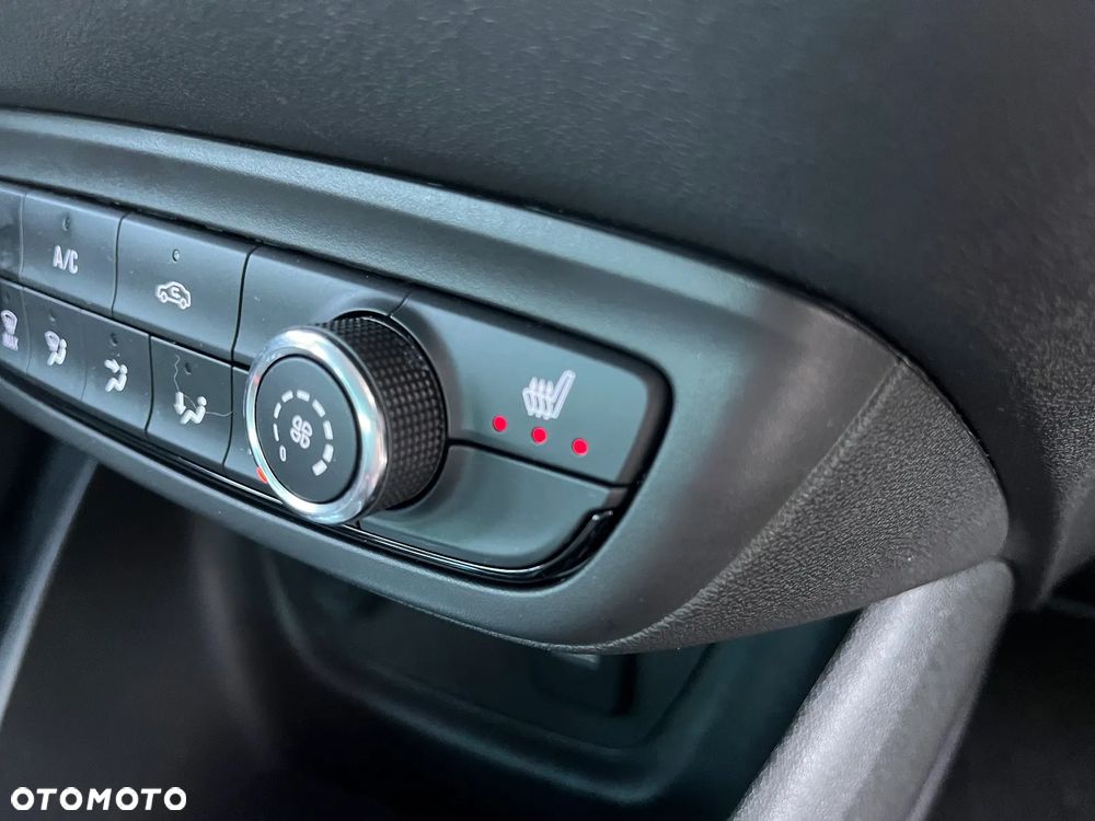 Opel Crossland X - 22