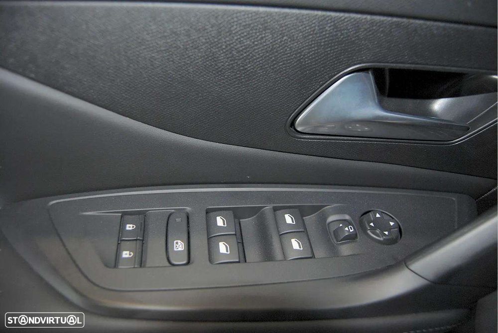 Peugeot 308 SW 1.5 BlueHDi Allure Pack EAT8 - 18