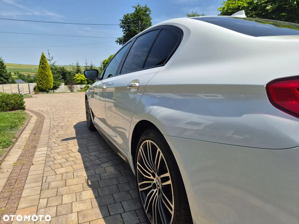 BMW Seria 5 530i xDrive M Sport sport - 15
