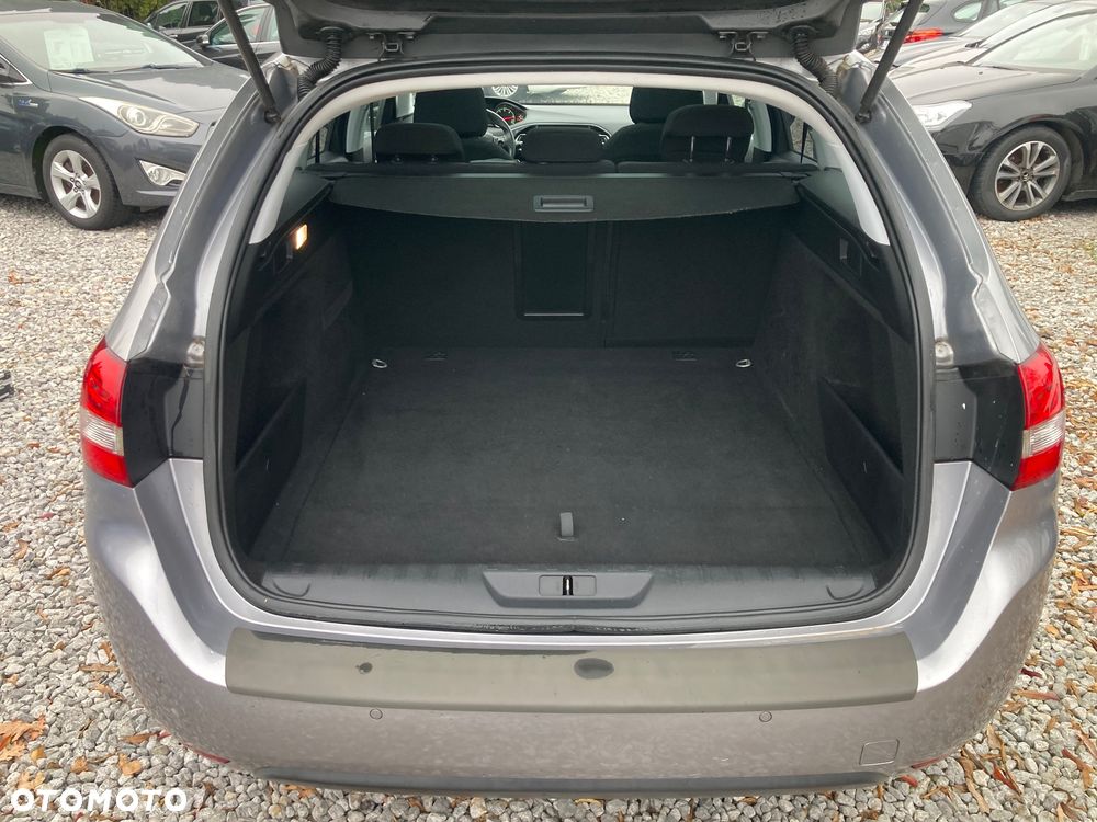 Peugeot 308 1.6 BlueHDi Active S&S - 10