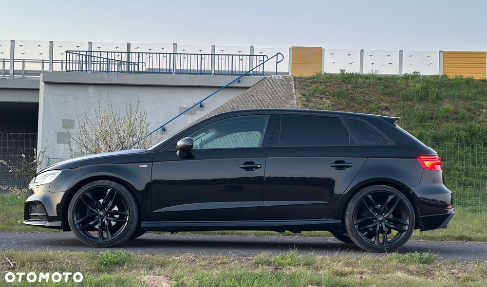 Audi A3 Sportback 35 TFSI mHEV S Line S tronic - 4