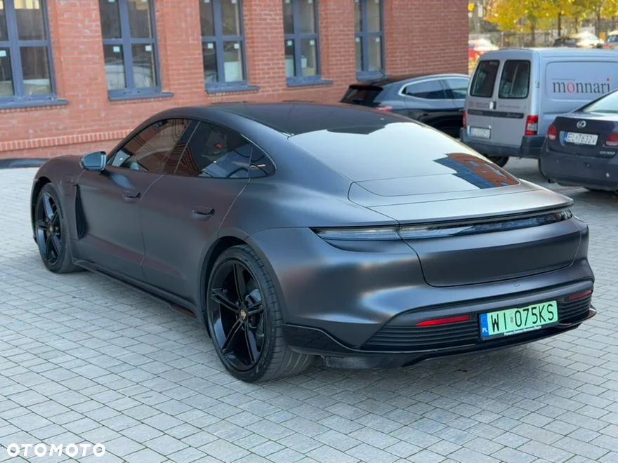 Porsche Taycan 4S Performance Plus - 5