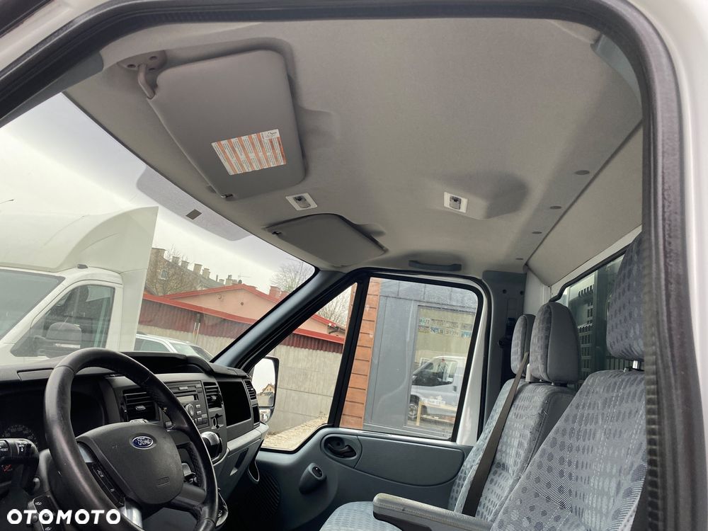 Ford TRANSIT - 11