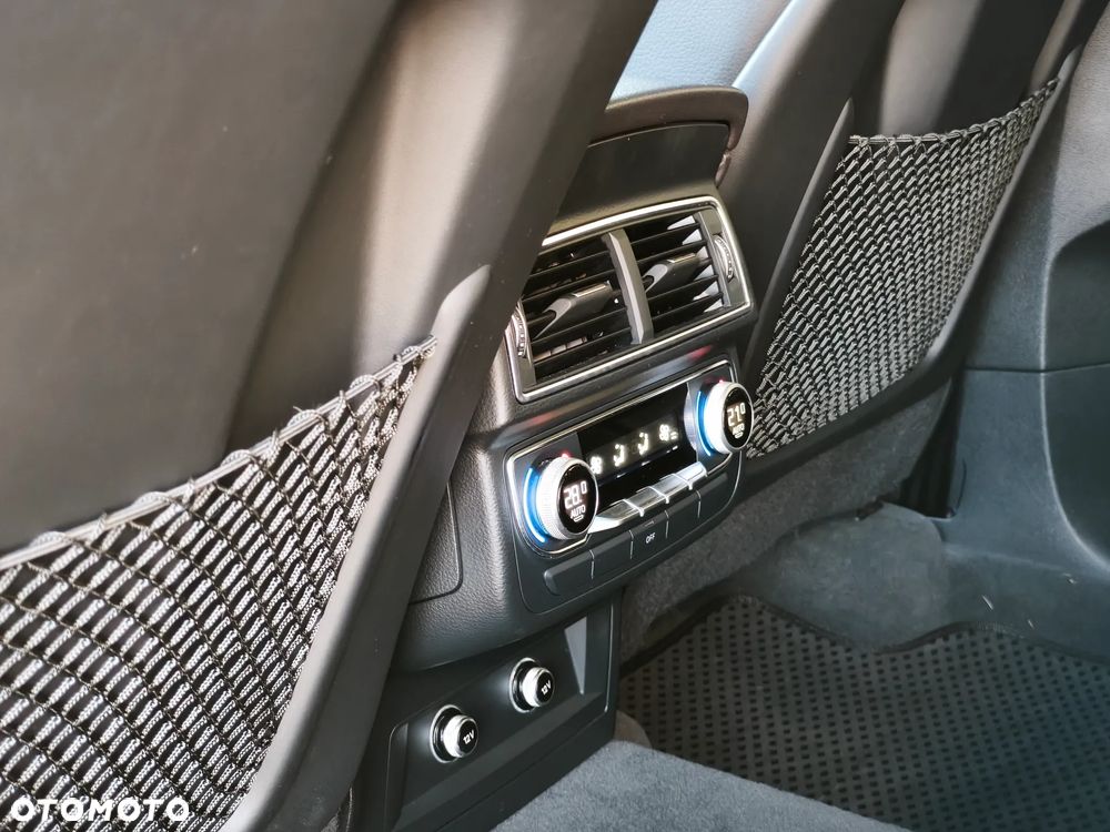 Audi Q7 - 12