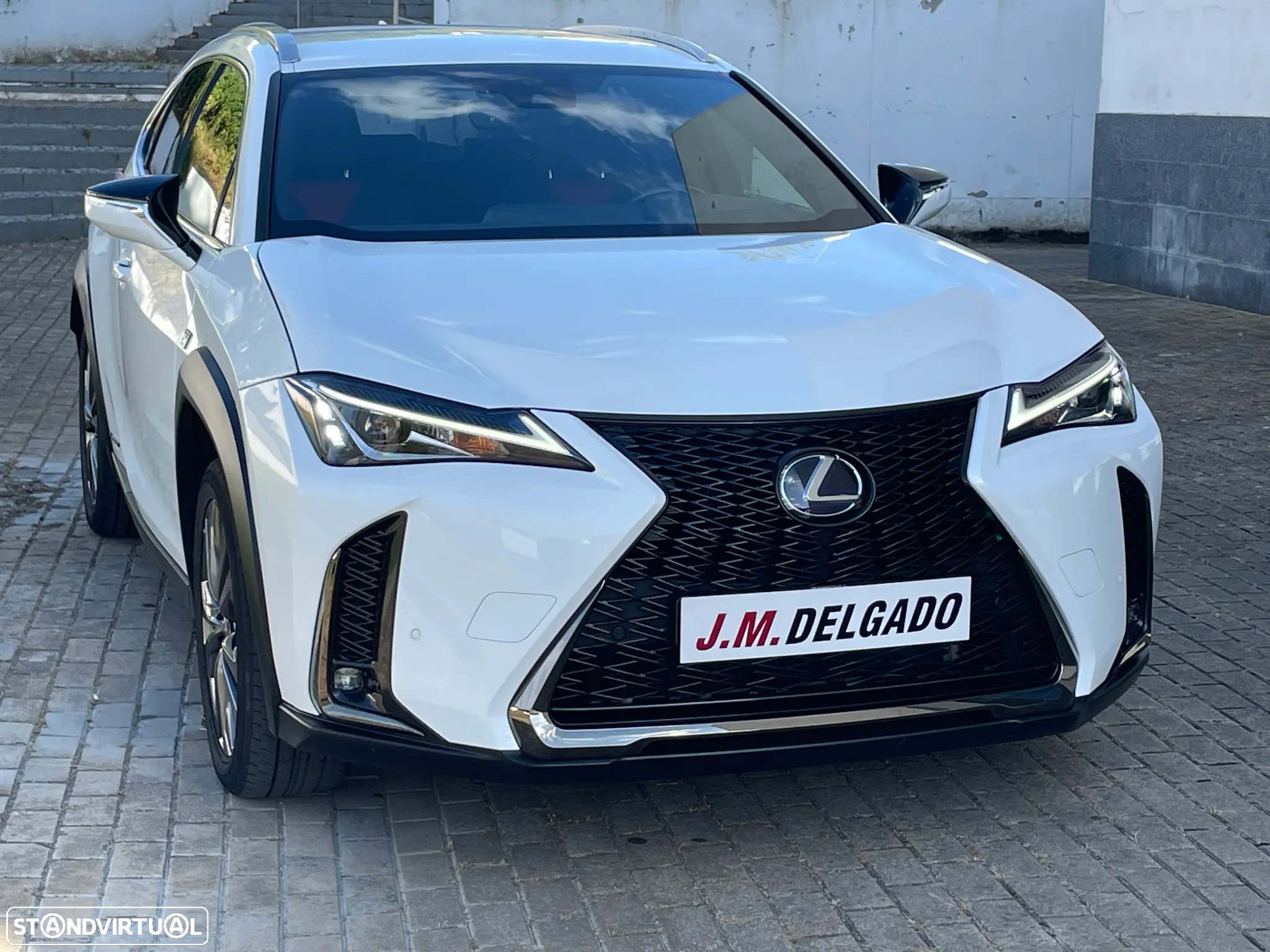 Lexus UX 250h F Sport - 2