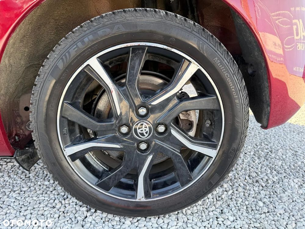Toyota Yaris Hybrid 100 Active EU6 - 11