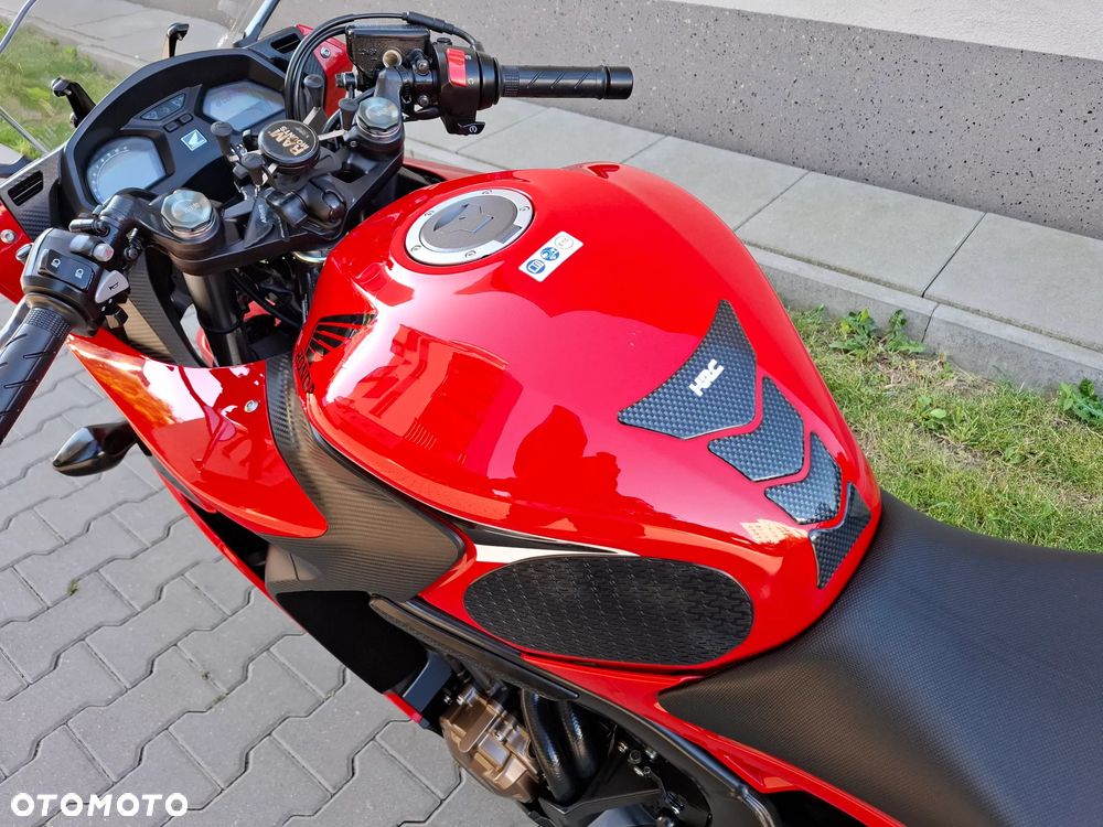Honda CBR - 17