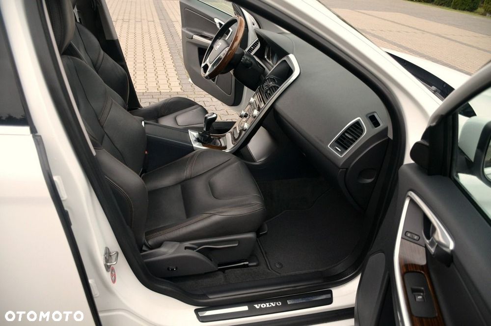 Volvo XC 60 - 18