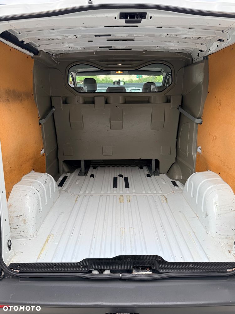 Opel Vivaro - 15