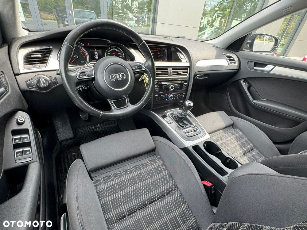 Audi A4 Avant 2.0 TDI 120g DPF Attraction - 5