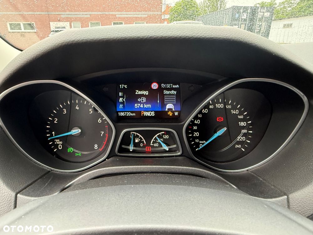 Ford Focus - 30