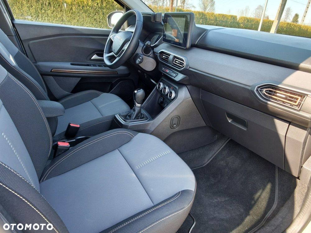 Dacia Jogger 1.6 Full Hybrid 140 Extreme MMT - 23