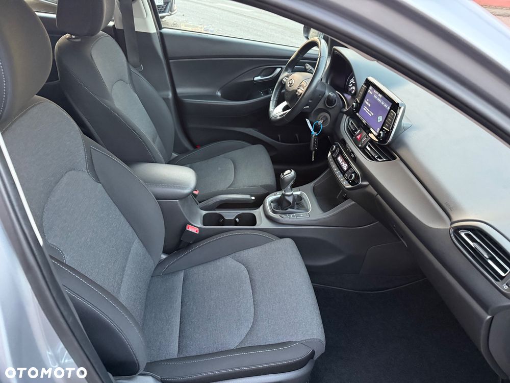 Hyundai i30 1.5 T-GDI 48V-Hybrid Advantage - 10