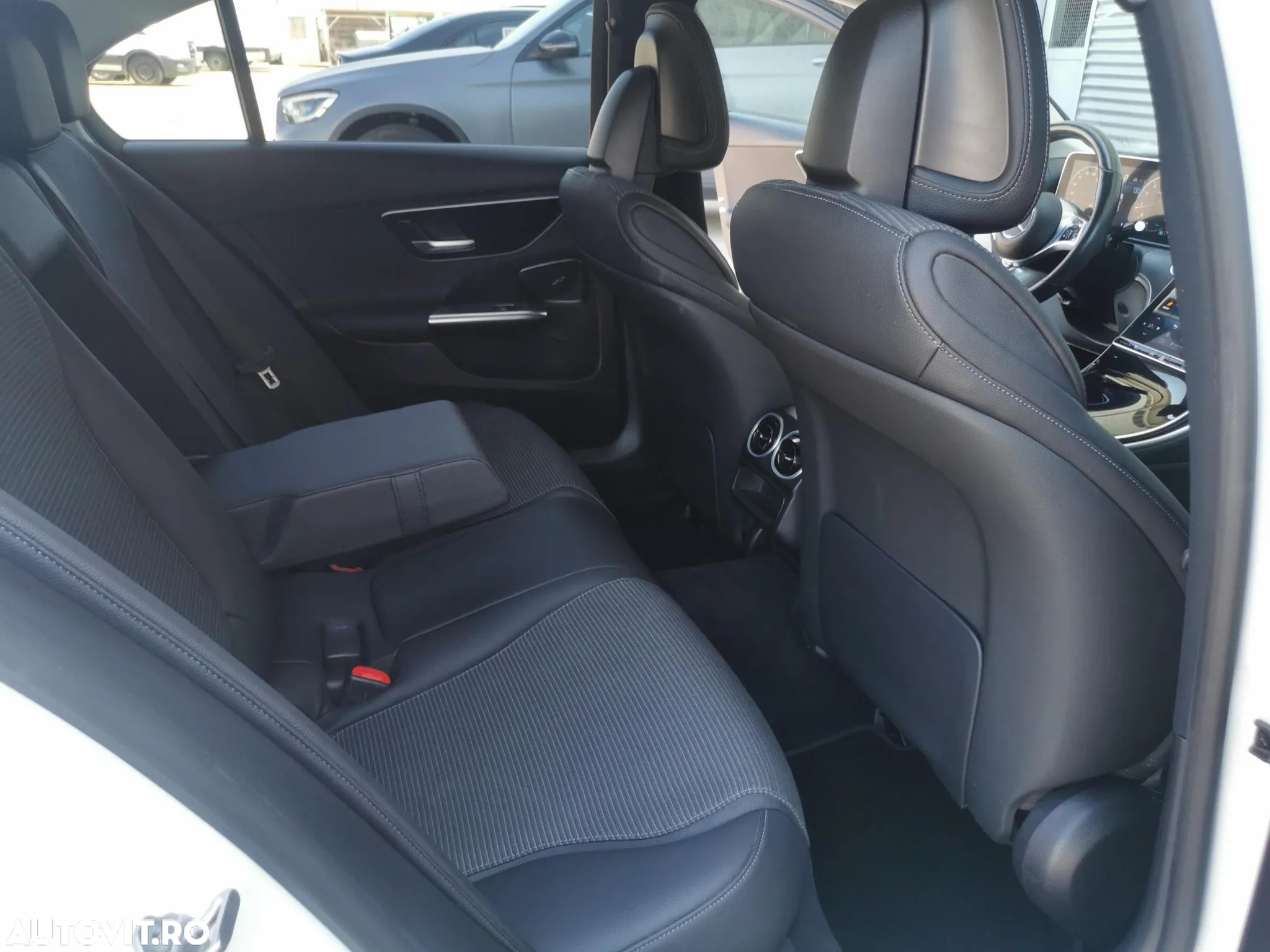 Mercedes-Benz C 220 d MHEV - 13
