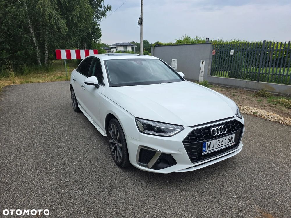 Audi A4 40 TFSI quattro S tronic - 4