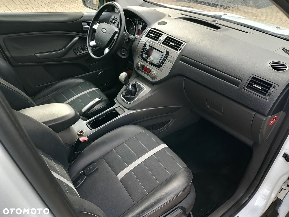 Ford Kuga 2.0 TDCi 4x4 Individual - 12